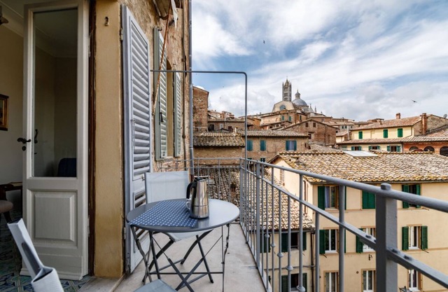 Siena Apt w/Stunning Church of San Domenico View