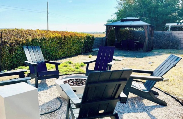 Silver Lakes Oasis on Route 66 - Resort Style Amenities!