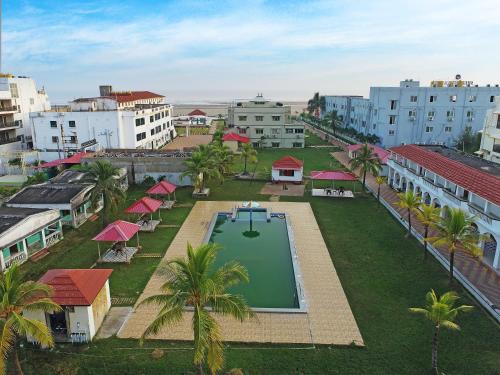 Silver Sand Eco Resort ! Beachfront !
