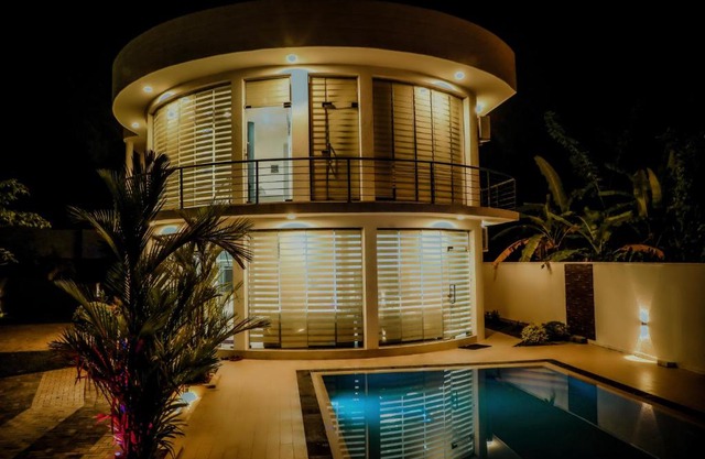 Silverline Luxury Villa