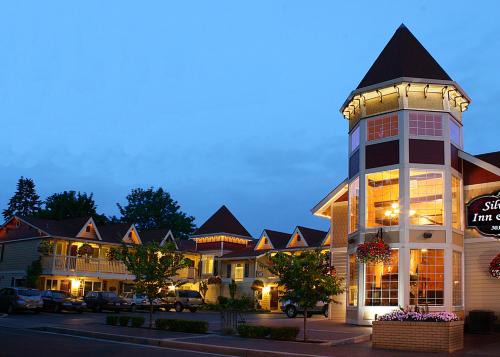 Silverton Inn & Suites