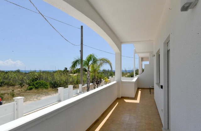 SINE TEMPORE Beach Holiday Home