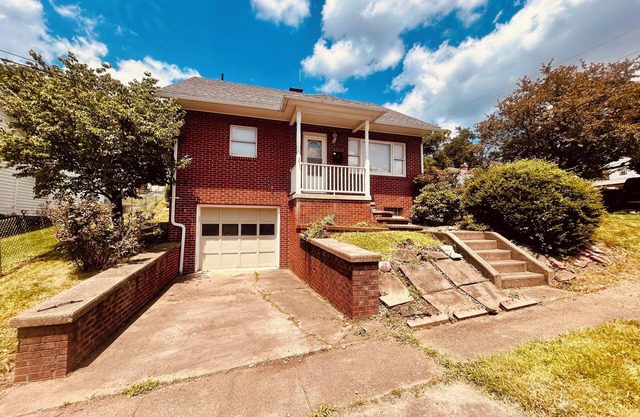 Single Family Home - Comfortable Two Bedroom -in Clarksburg