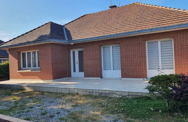 SINGLE-STOREY HOUSE 700M FROM THE SEA - 2 BEDROOMS