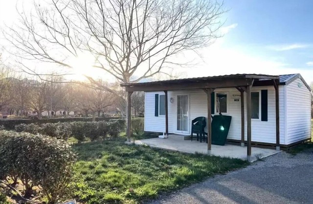Sites and Landscapes Les Prés Hauts * - Classic mobile home Durance 4 people