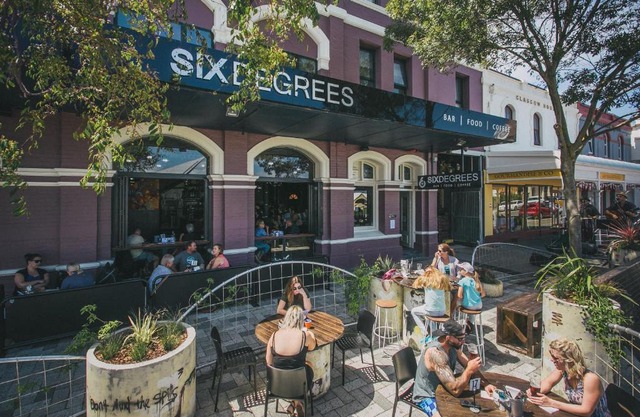 Six Degrees Boutique Hotel