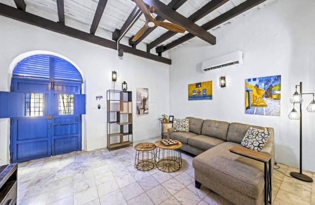 SJA-Iconic Spanish Colonial 3Bedrooms Old San Juan