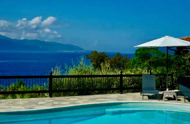 Skaloma Beach Estate - Villa de 6 Chambres Avec Piscine