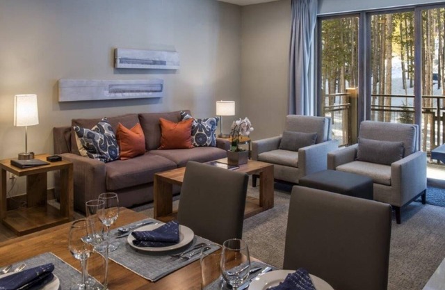 Ski In/Out Luxury 2BR condo in amazing Breckenridge sleeps 8