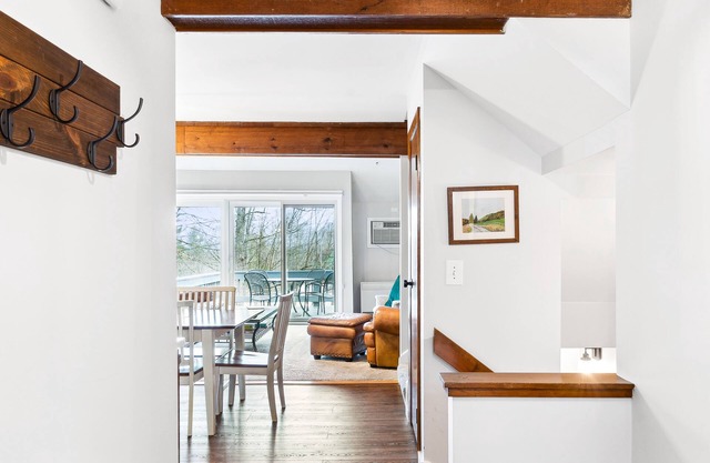 Ski-in/Ski-out Quechee Condo - 2BR/2.5BA