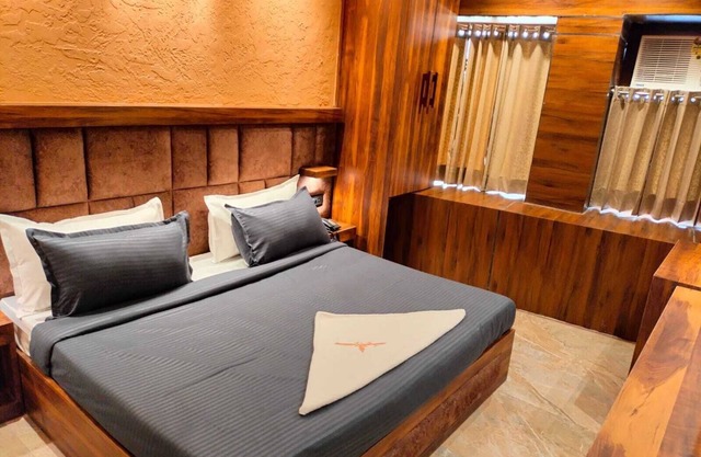 Sky High By T&M Hotels