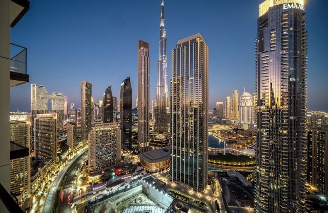 Sky-High Central Dubai Gem: Burj & Fountain View