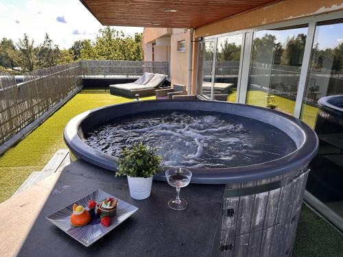 Skyhouse Riga Delux Penthouse & SPA