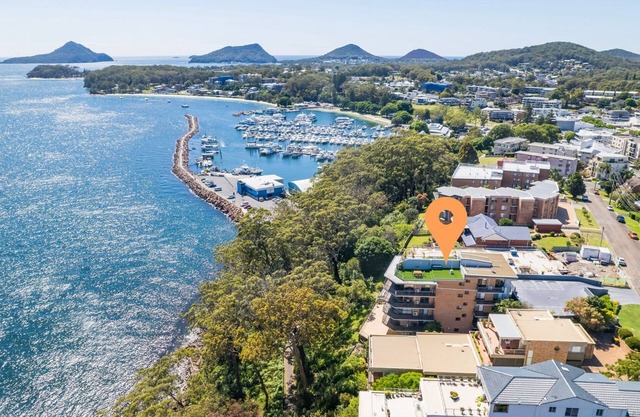 Skyline, 4,12 Thurlow Avenue - Unit with stunning views, air conditioning and Wi-Fi