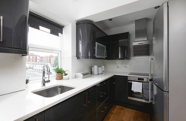 Skyvillion - Ladbroke 3bed Aprt near Notting Hill
