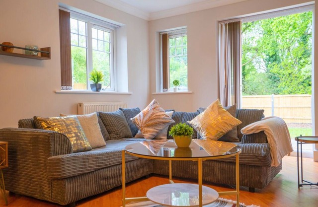 Skyward Hse: 5BR 3Bath Balcony - Near HS2/NEC/BHX