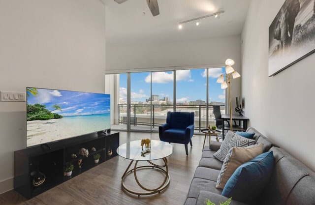 Sleek loft style 2BR I Gym I Parking I Workspace