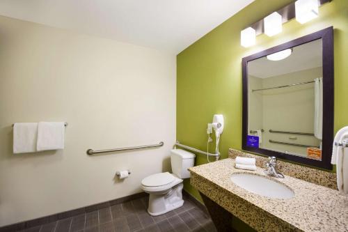 Sleep Inn & Suites