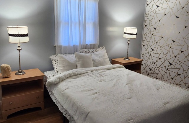 Sleep up to 6, bring your dogs, relax and enjoy