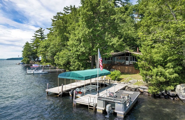 Sleeper Island need boat dream cabin adventure lakefront family and pet friendly