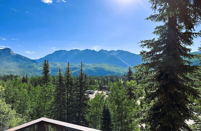 Slope Side Retreat next to the Waterfall w/Grand Mountain Views!