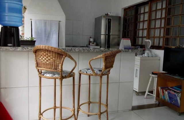 Small but well located house is the Canton Beach of Indaiá and Riviera.