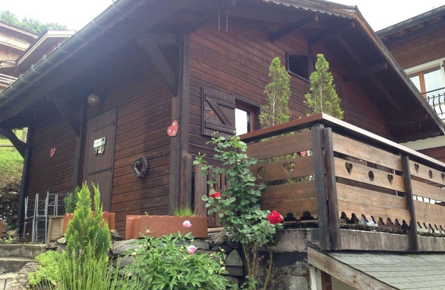 Small chalet 40m2 cocooning 2 bedrooms (2 persons)MORZINE