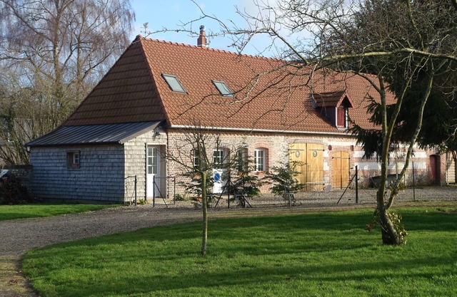 Small detached house in quiet village 3 kms from the beach