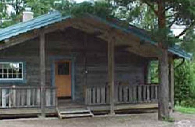 Small holiday village near the lake 40 km from Astrid Lindgren's World