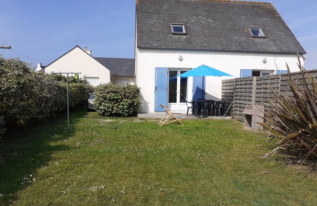 Small nest in the hollow of the dunes the dunes - 200 m from the sea