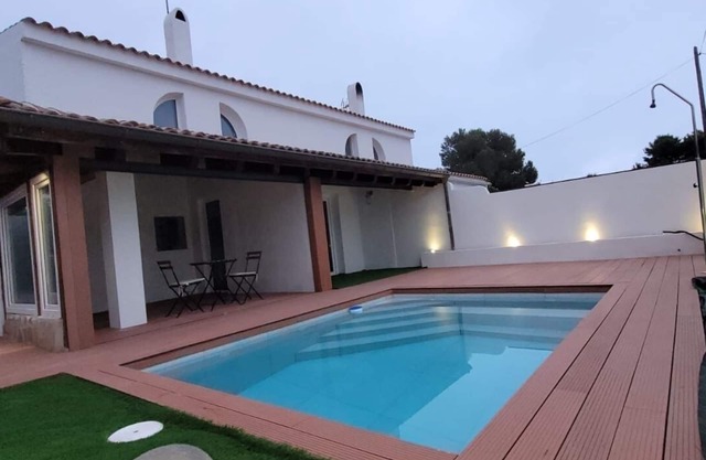 Small renovated villa 900 meters from the beach