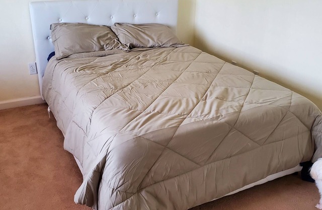 Small Room With A Full-size Bed