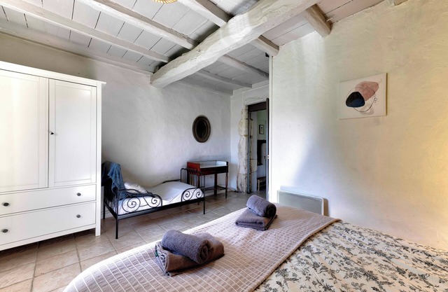 Small stone house - Terrace - Parking - Swimming pool - Near Bergerac