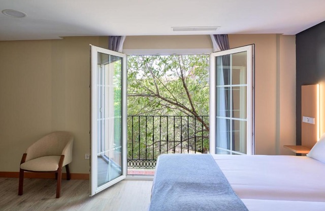 Smart Hotel La Sagra