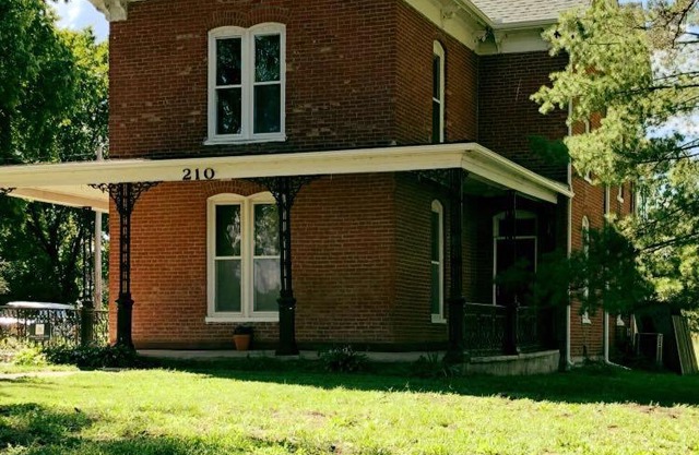 Smithville Historical Museum and Inn