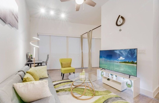 Snazzy loft style 2BR | Gym | Parking | Workspace