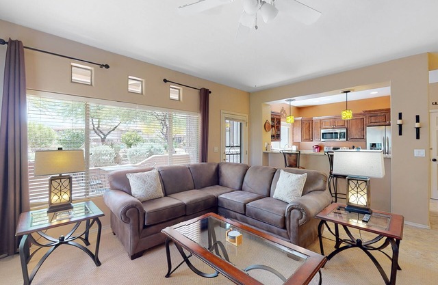 Snowbird-friendly condo with heated pool, gym, grill, patio, pool spa, clubhouse