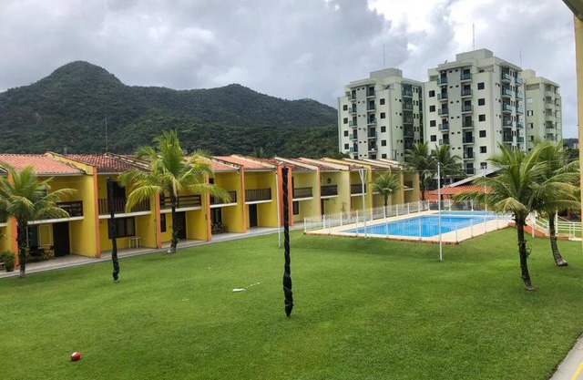 Sobrado em condomínio fechado - Martim de Sá