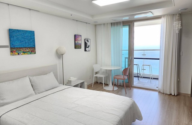 Sockcho Summit bay Perfect Ocean View