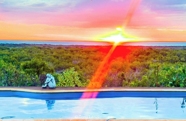 Sol Retreat Waterbank