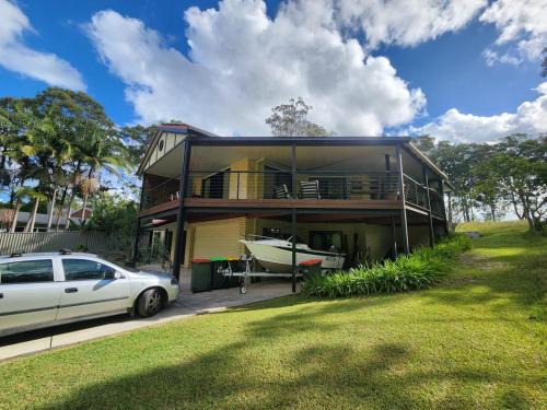 Solitary Islands Golf House