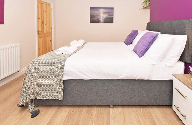 Somerville House by YourStays