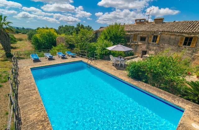 SON MAYOL 1 - Fantastic private apartment in agroturismo, with shared pool and free Wifi
