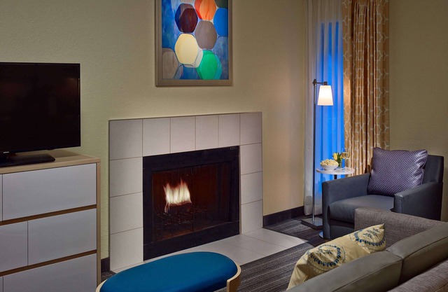 Sonesta Simply Suites Cleveland Westlake