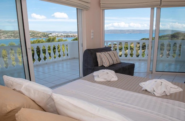 Sounio Golden View Villas