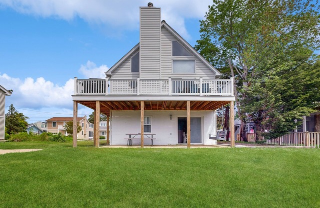 South Bethany house w/deck, grill, outside shower, close to beach