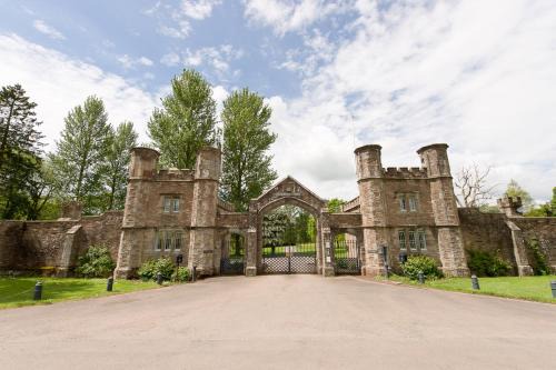 South Lodge
