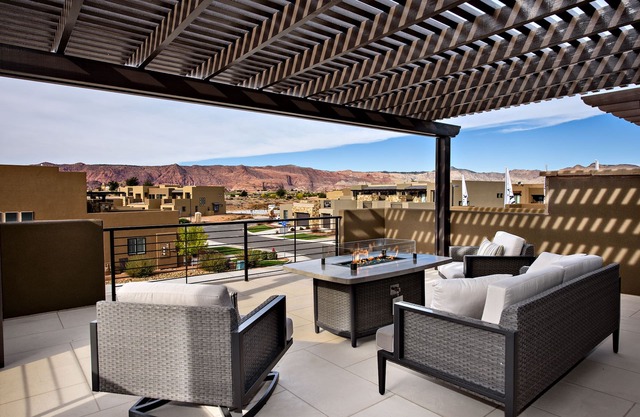 Southern Comfort at The Ledges *Resort Amenities Included!*