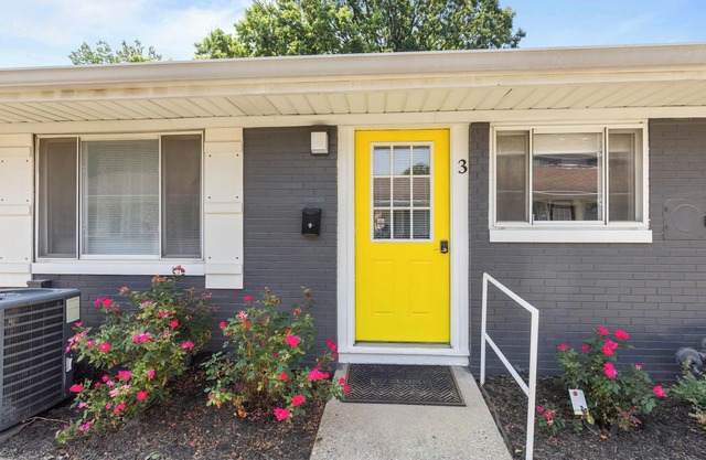 Spacious 1-Bedroom Apartment in the Heart of Indy