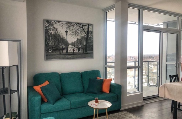 Spacious 2 bed-2 bath condo with everything you need